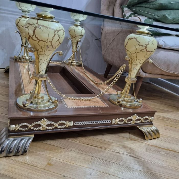 Продаётся журнальный стол