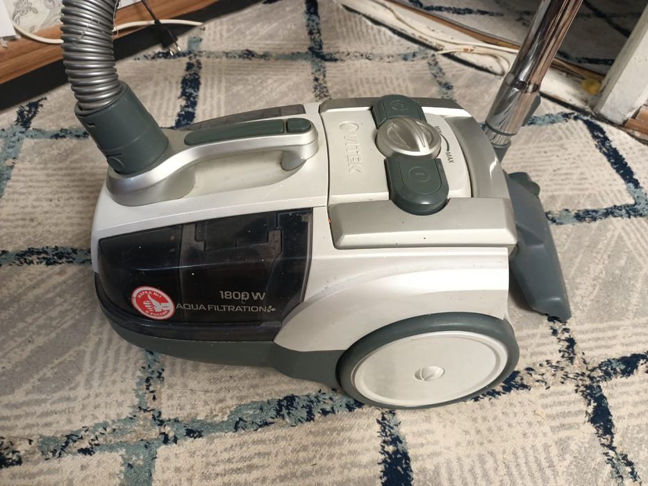 Продам моющий пылесос на запчасти