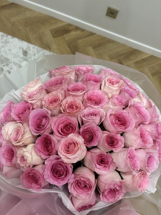 Шикарный, красивый букет.