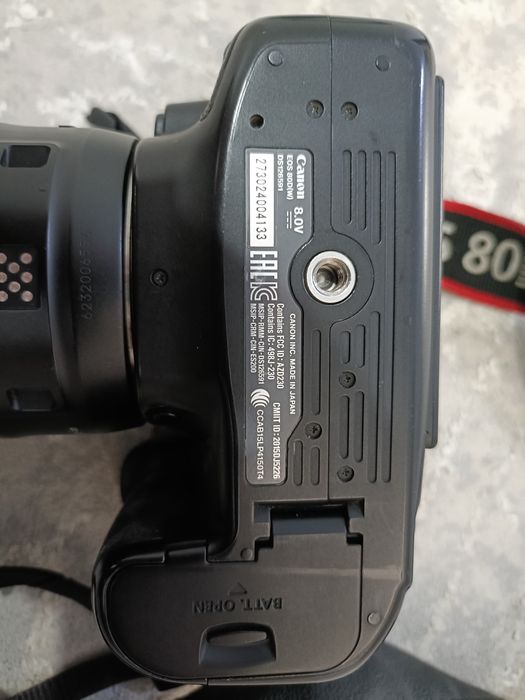 Фотоопарат Canon