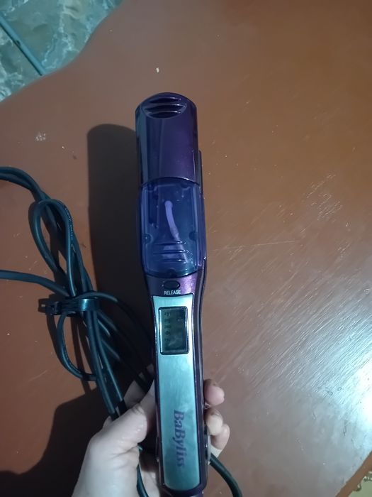 Placa de îndreptat parul.