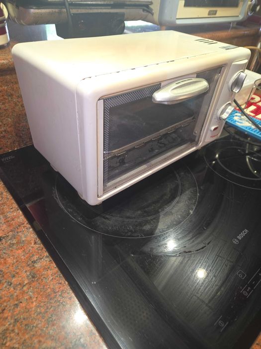 Мини фурна за сандвичи Tomado