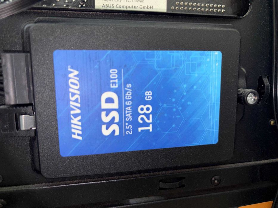 SSD накопители 120–128 ГБ (Hikvision и KingSpec)