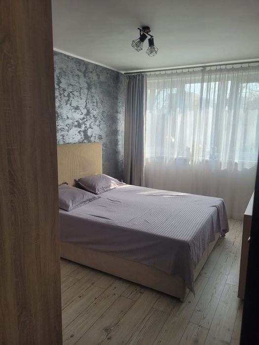 Vand apartament 2 camere Moghioros parc