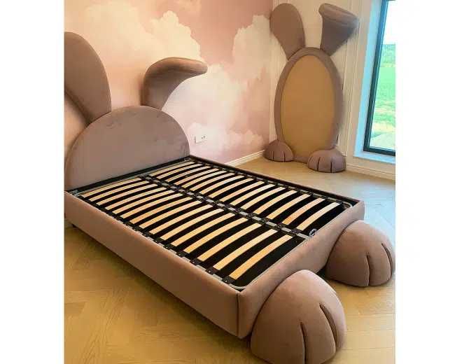 pat tapitat copii iepuras