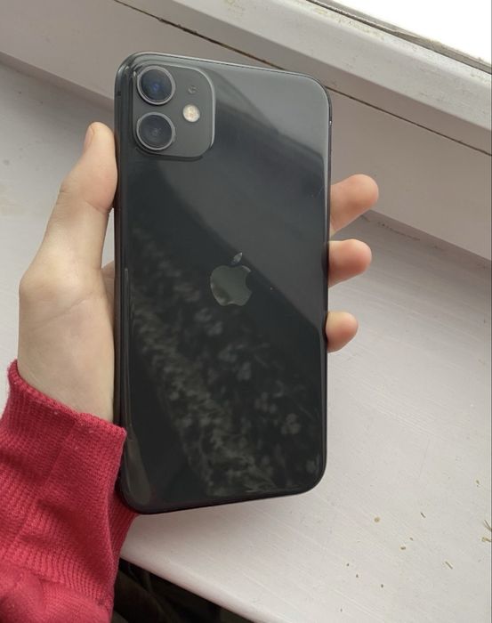 Айфон 11 вхорошем сост