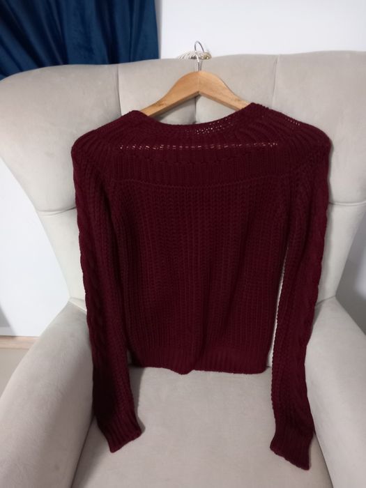 Pulover tricotat grena vișiniu cu model mărimea XS S