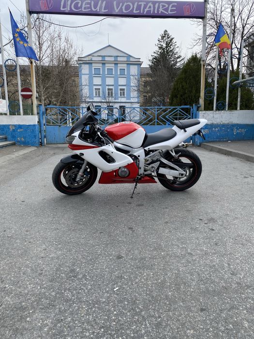 Yamaha -  YZF - R6