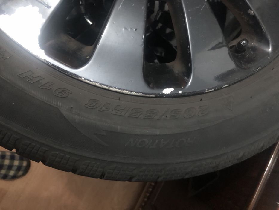 ATENȚIE o geanta este lovita  205/55/16