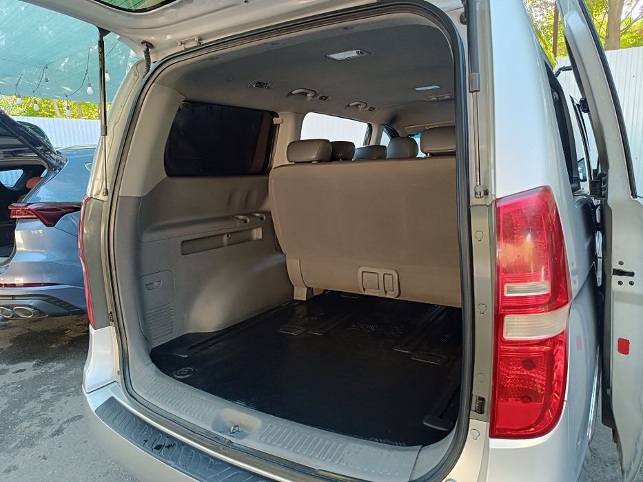 Hyundai Grand Stareks