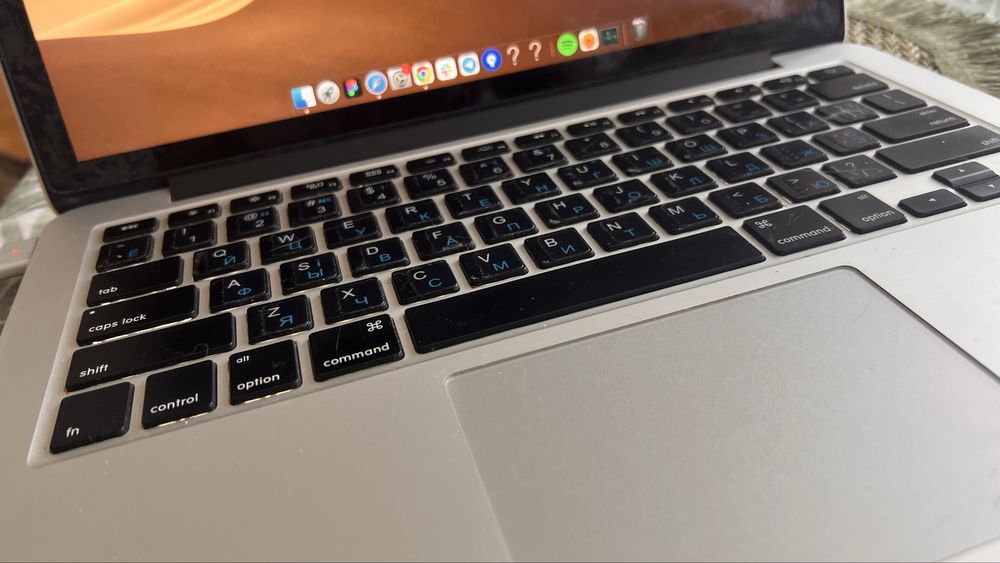 MacBook Pro 13" 2013 retina– i5, 8GB RAM, 256GB SSD, работещ