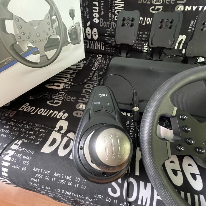 Vand Volan Pc/Laptop/Xbox si Ps4 PXN V99 Nou