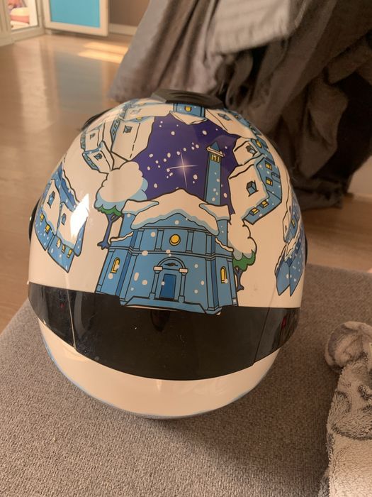 Продам шлем для мопеда в очень хорошом качестве