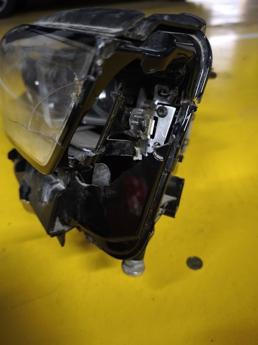 BMW 5 Series G60 G61  2024 фар