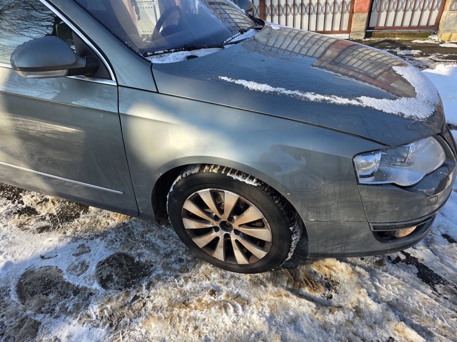 Usa passat b6 negru spate ,belina spate fata Auriu