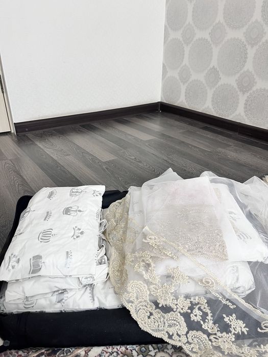 Продам бесик + комплект белья для него