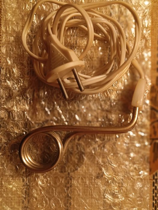 Продаётся советский кипятильник.