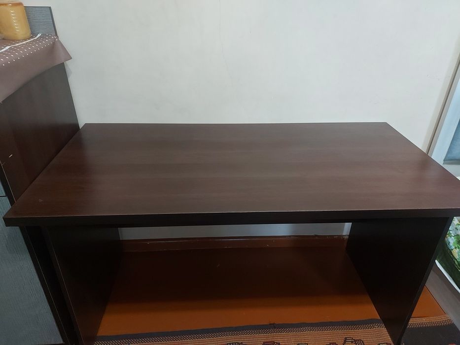 Письменный стол состаяния супер