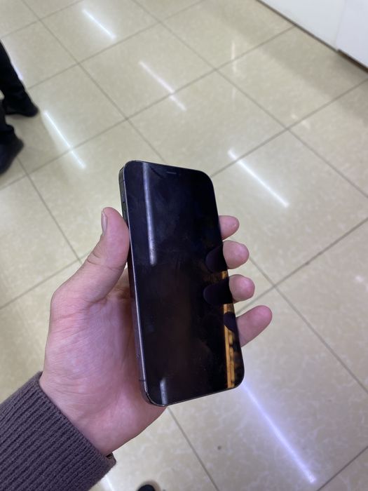 айфон 12 про……….