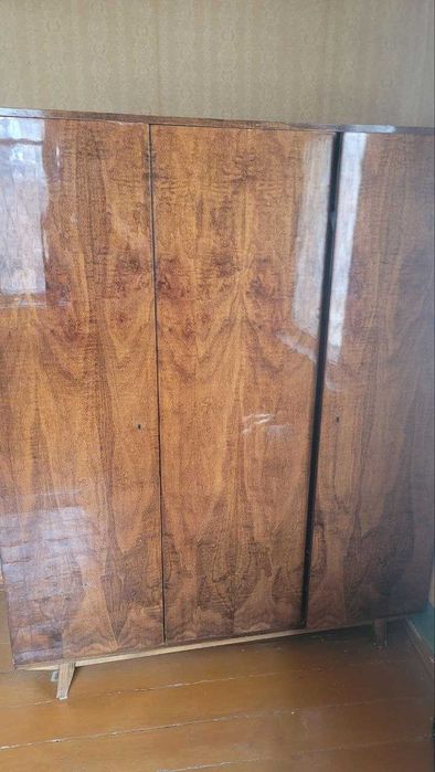 Продам Шифонер. Есть другая мебель