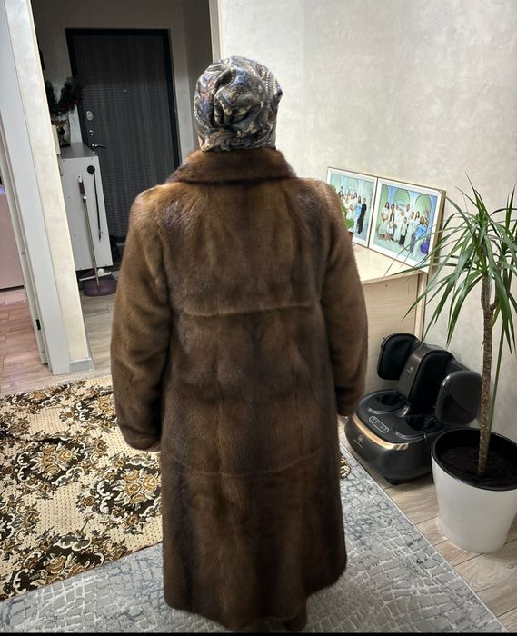 Продам норковый шубу