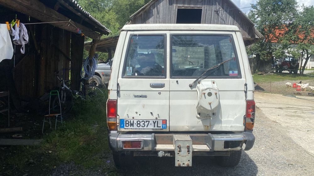 Dezmembrez Toyota lj 73 și Lj 70
