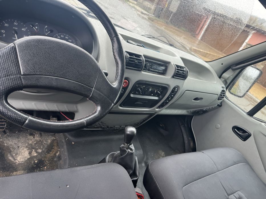 Renault Mascott 2.8 Iveco N1 Специален