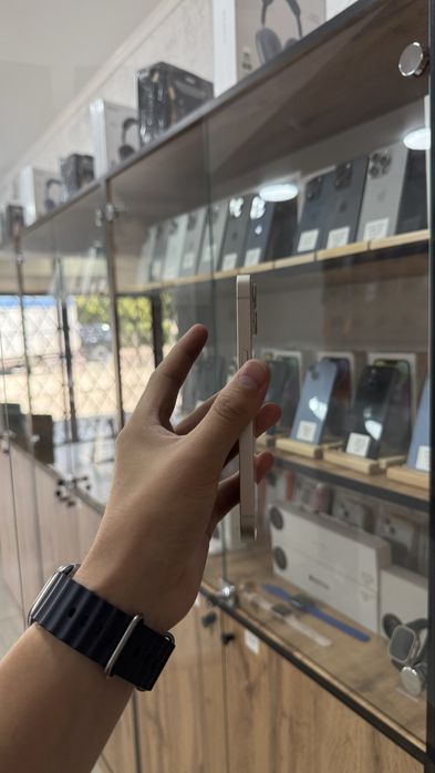iPhone 13 128GB