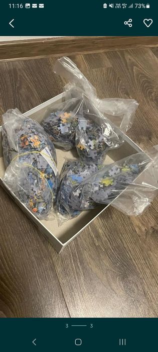 Doua cutii cu puzzle