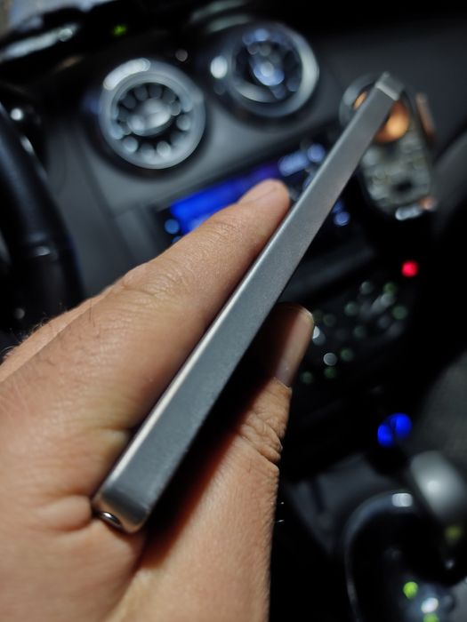 Samsung s 25 ultra 12/512 SROCHNA