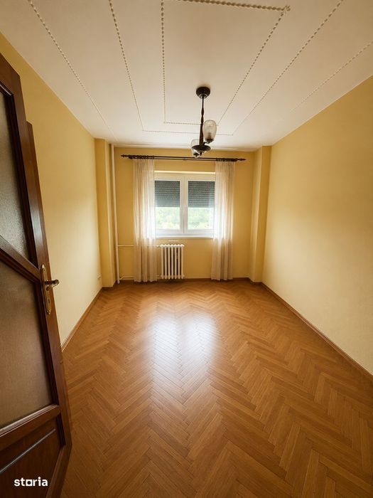 Apartament spațios 3 camere -UTA