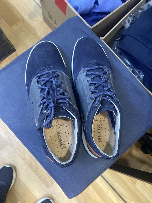 Мужские кроссовки