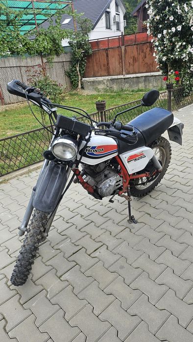 Vand motocicleta de teren