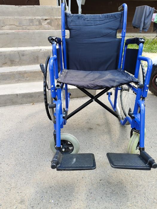 Инвалидная кресло-коляска