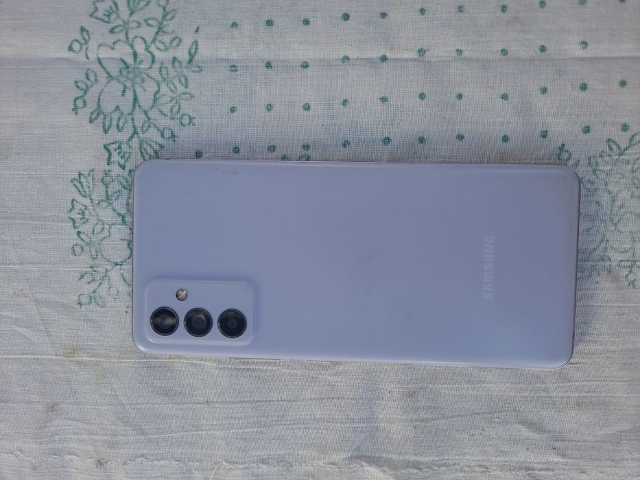 Samsung A82 5g 6/128gb sotoladi