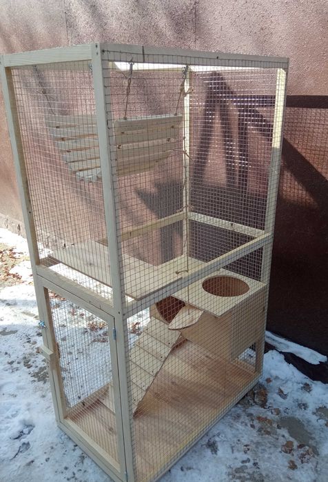 Клетка для енота