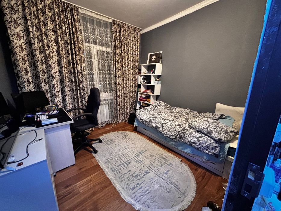 Продаётся своя 3-х комнатная квартира