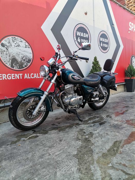 Suzuki Marauder în stare perfecta.