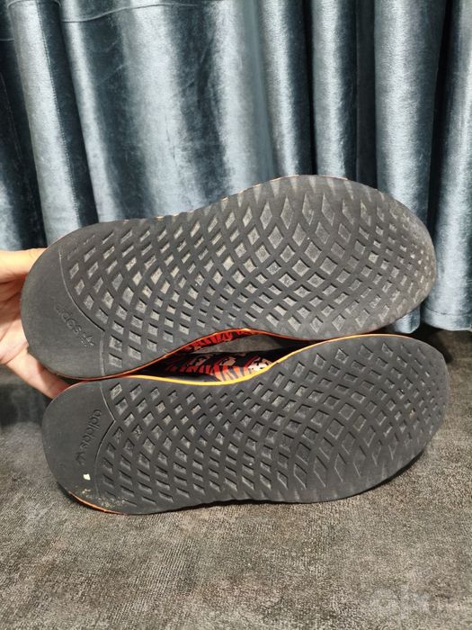 Оригинальные кроссовки Adidas