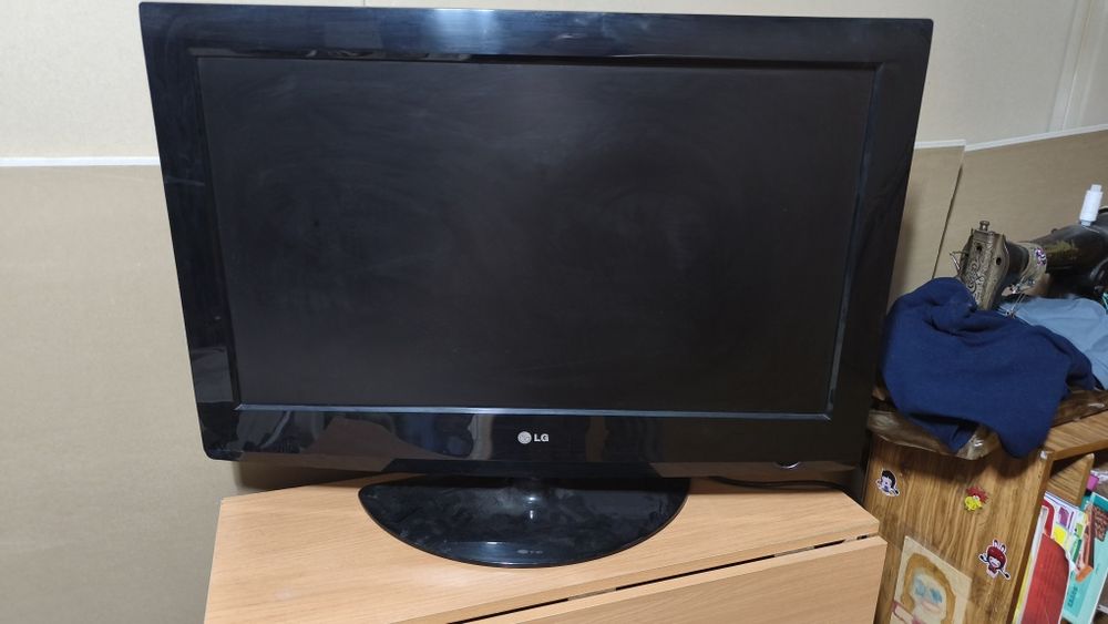 Телевизор продам, полностью рабочий