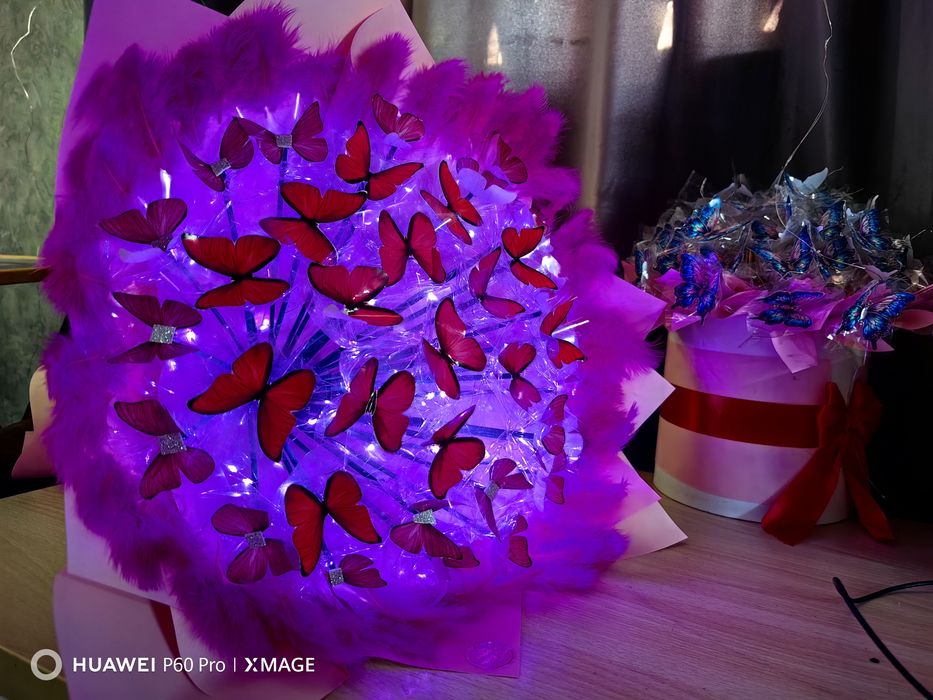 Букеты из бабочек, из денег.