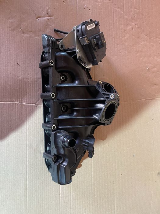 Galerie admisie cu motoras Alfa Romeo Giulia 2.2 JTDM 2016-2022