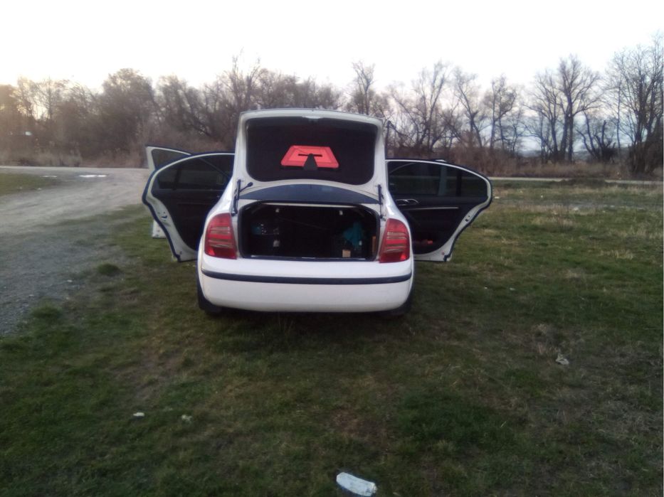 Vind skoda superb  2006