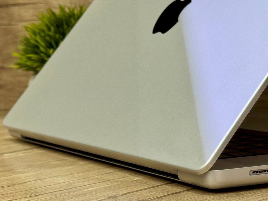 б/у  MacBook Pro 16” M1 Pro 10CPU / 32Gb / 512Gb / 16GPU