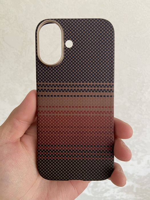 Чехол Pitaka iPhone 17