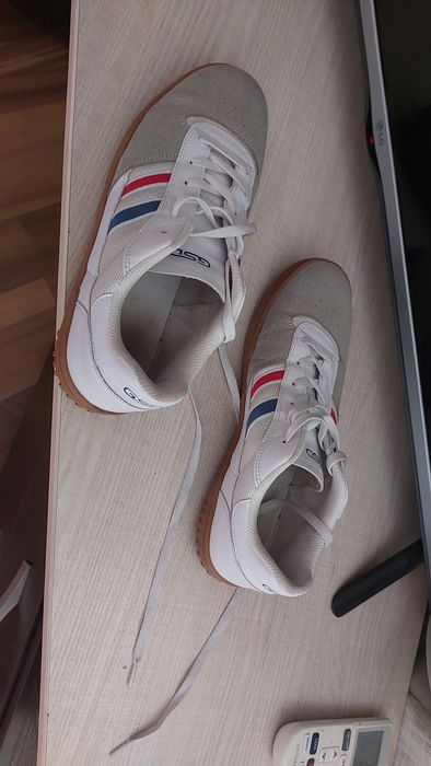 Кроссовки для занятий спортом