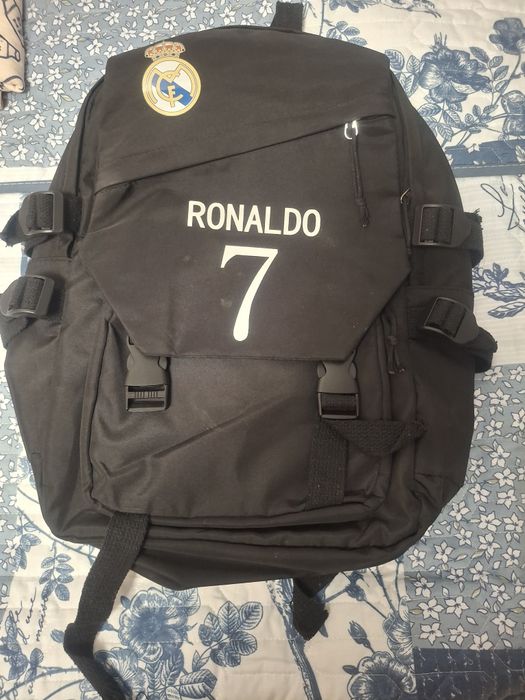 Продам рюкзак для мальчика