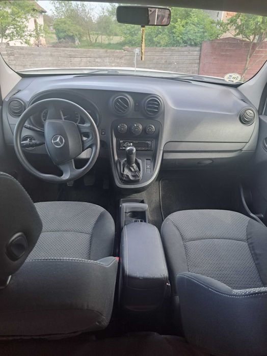 Vand mercedes -benz Citan -perfecta pentru familie sau afacere,economica si foarte ingrijita