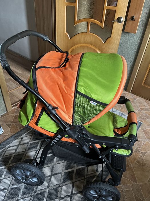 Коляска в отличном состоянии