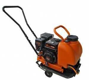 Виброплита Алтеко E100TL с баком